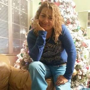 Meet your Posher, Dolores lola